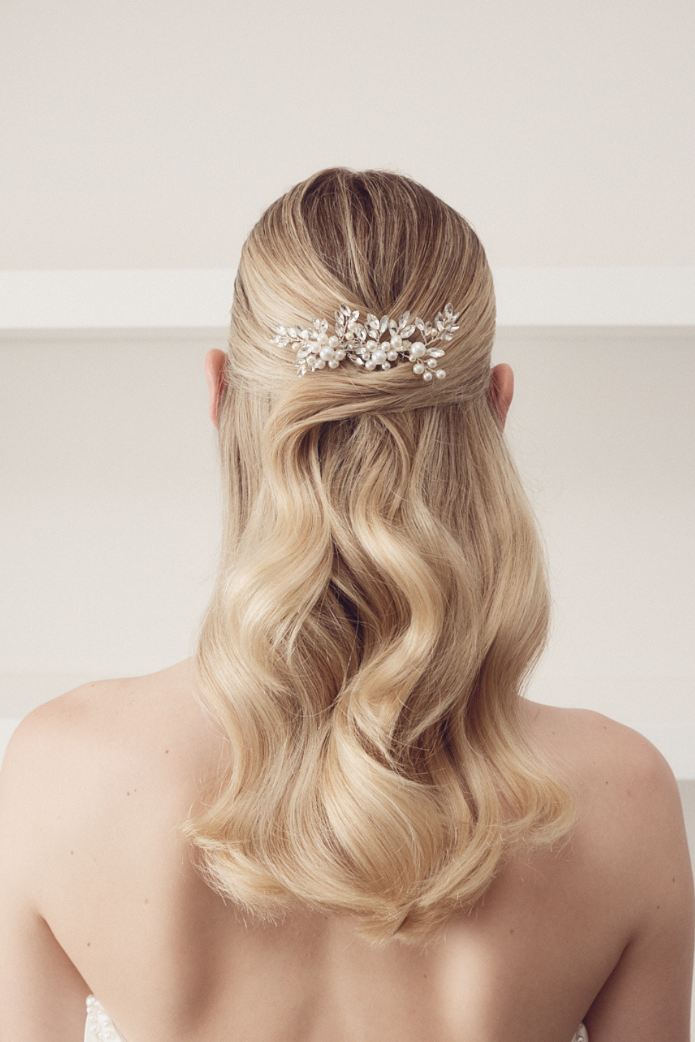 Buy Faye - Shimmering Crystal and Pearl Bridal Hair Comb online | The White Collection Australia