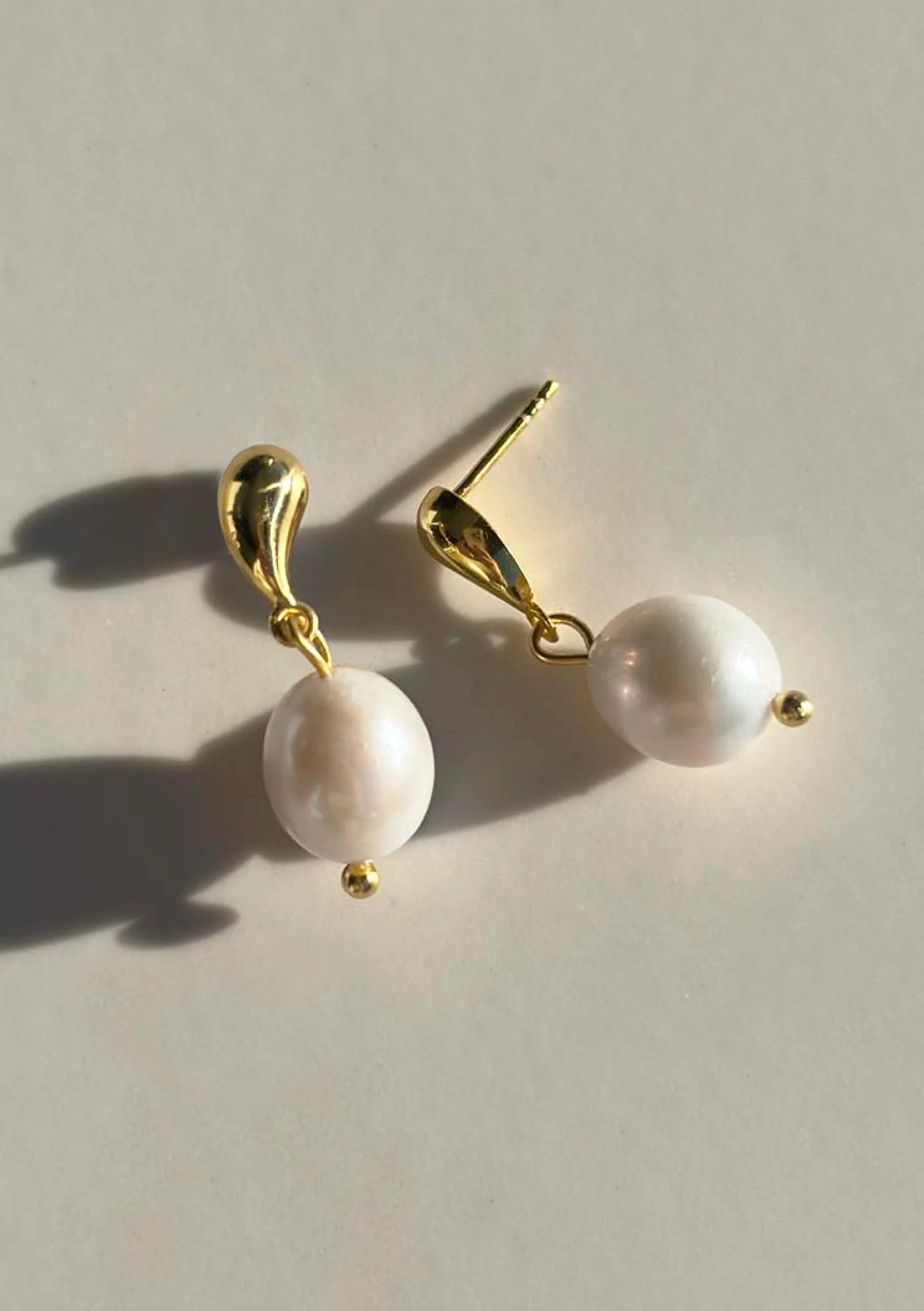 Buy Lola Knight - Hailey - Pearl Drop Bridal Earrings - Gold online | The White Collection Australia