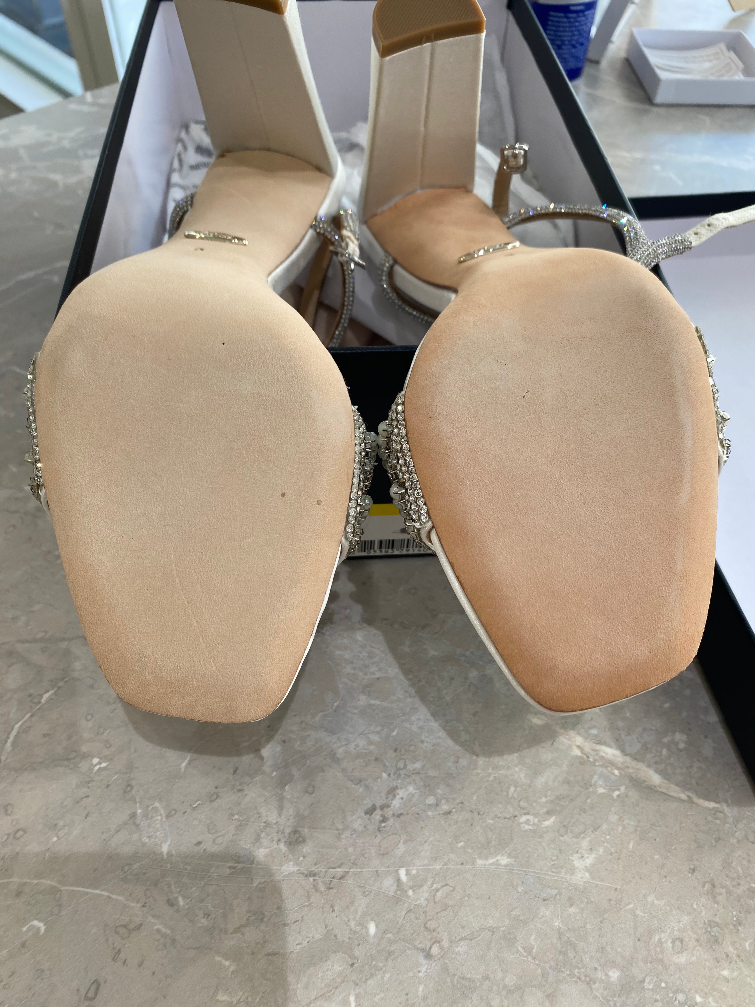SAMPLE - Kari White - Size 9