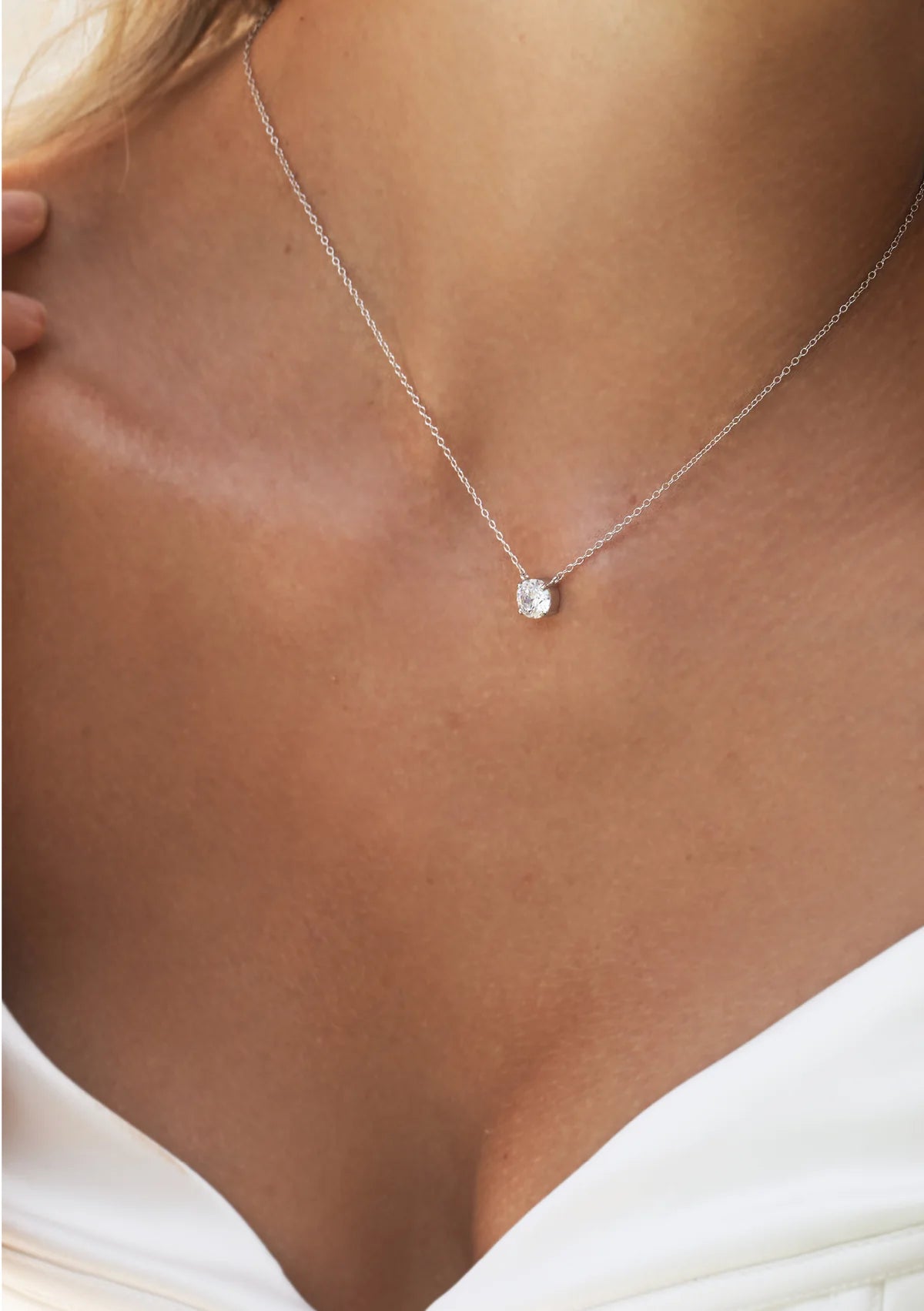 Buy Lola Knight - Lily Crystal Necklace - Silver online | The White Collection Australia