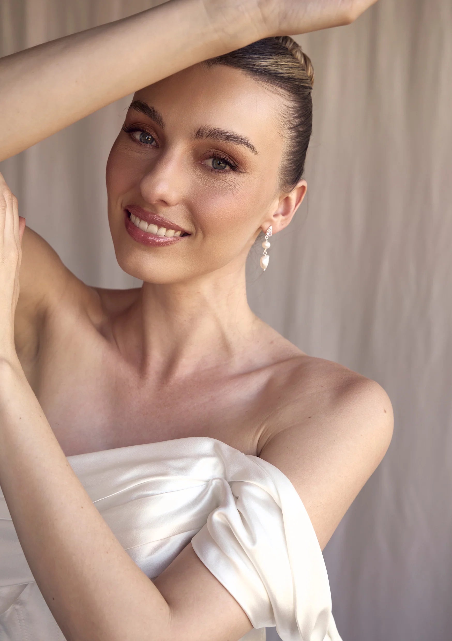 Buy Lola Knight - Lulu - Pearl & Crystal Drop Earrings - Silver online | The White Collection Australia