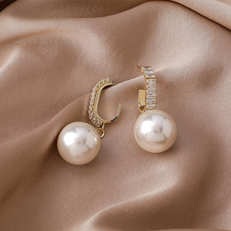A'el Este Lani Swarovski pearl and crystal drop earrings gold, The White Collection Australia
