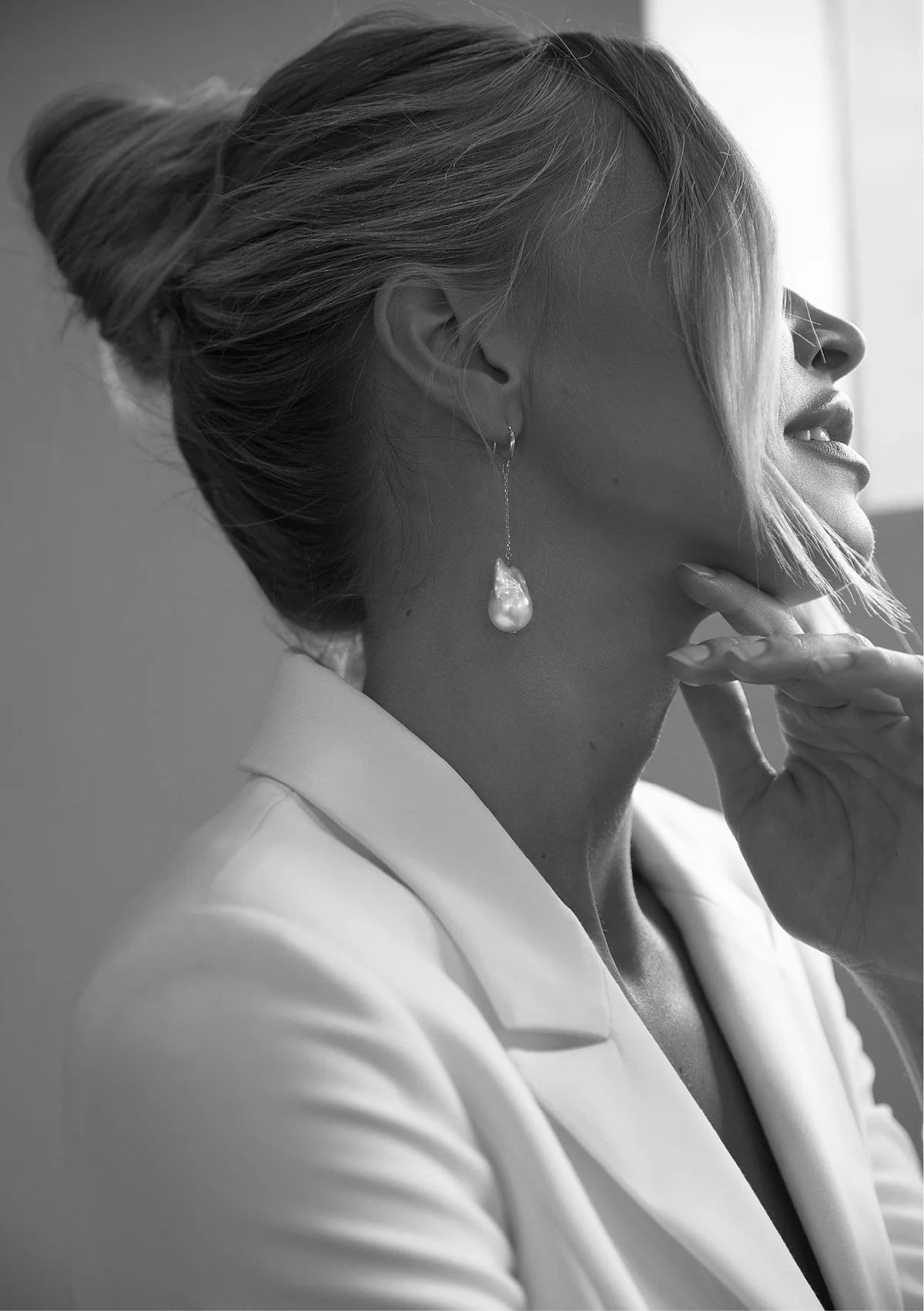 Buy Lola Knight - Callie - Bridal Pearl Dangle Earrings - Silver online | The White Collection Australia