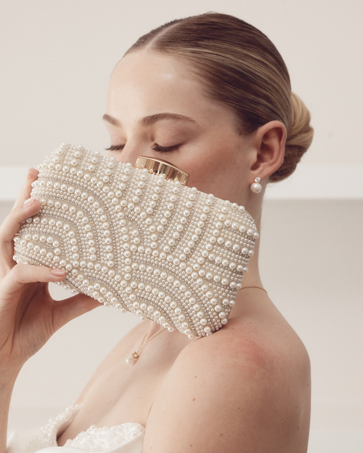 Buy Sirena - Wave Pearl Box Clutch - Gold online | The White Collection Australia