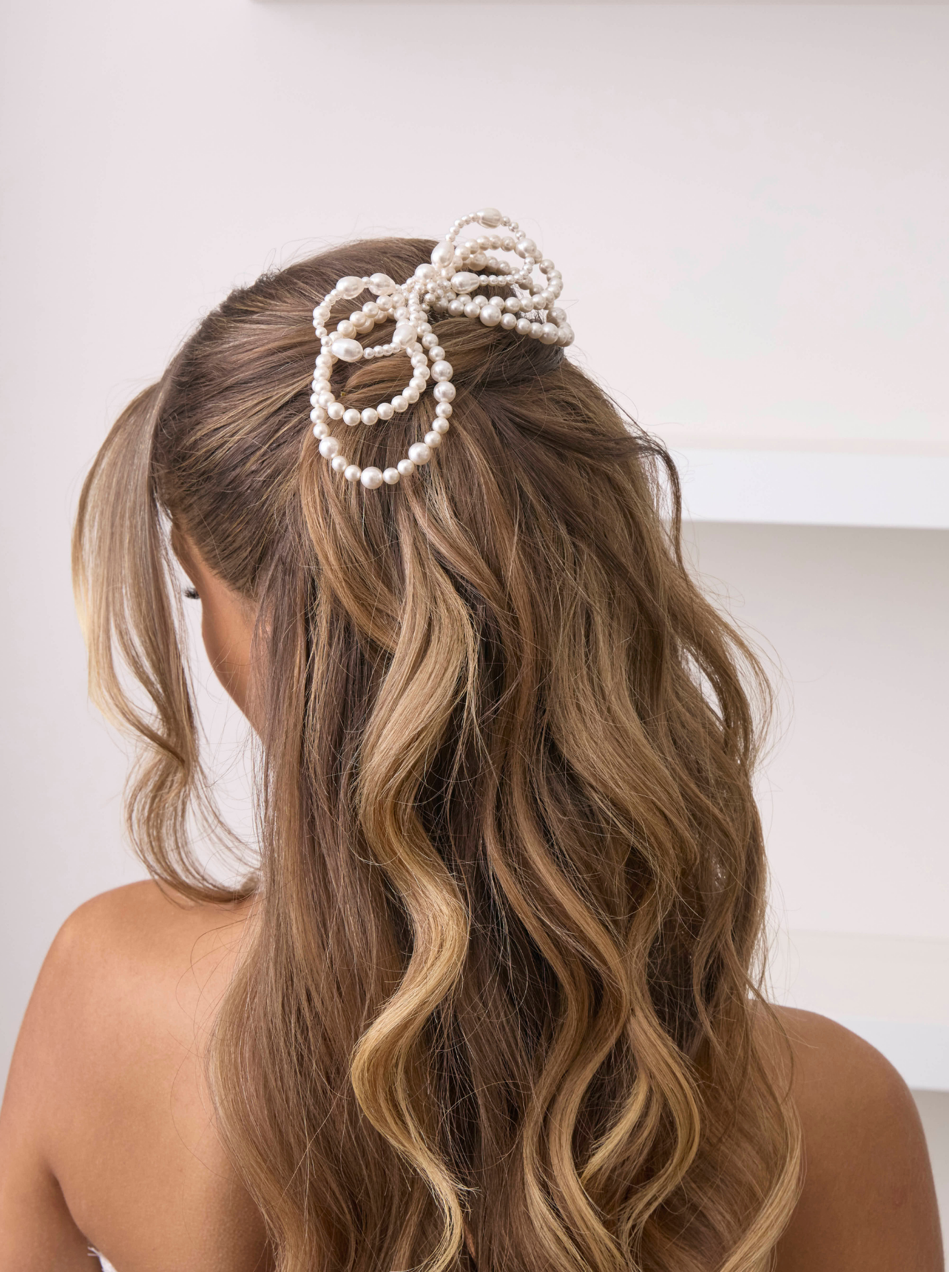 Buy Elizabeth Bower - Bowble Pearl Comb - Rhodium Silver online | The White Collection Australia