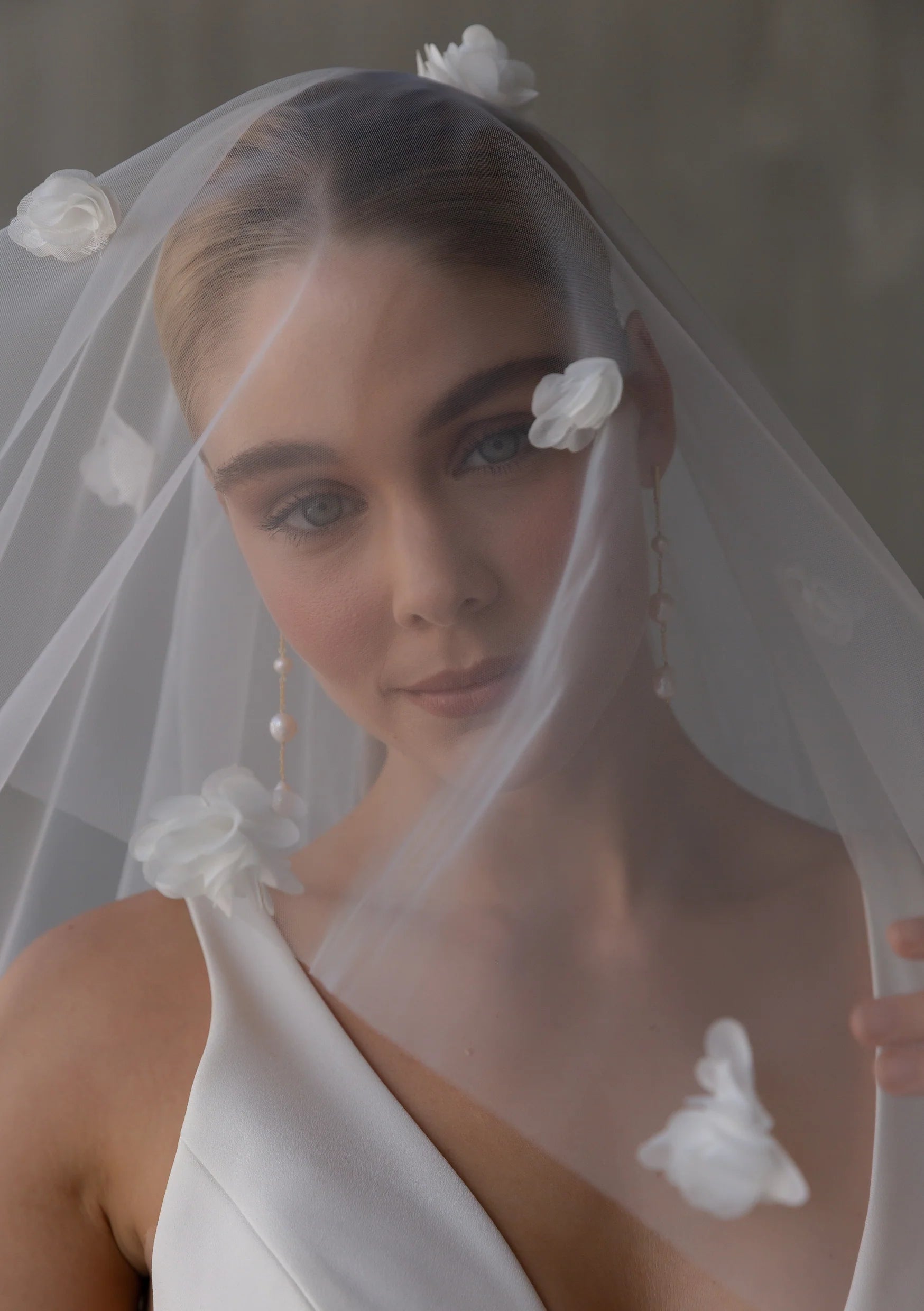 Lola Knight - Flora - Double Tier Flower Wedding Veil - Ivory