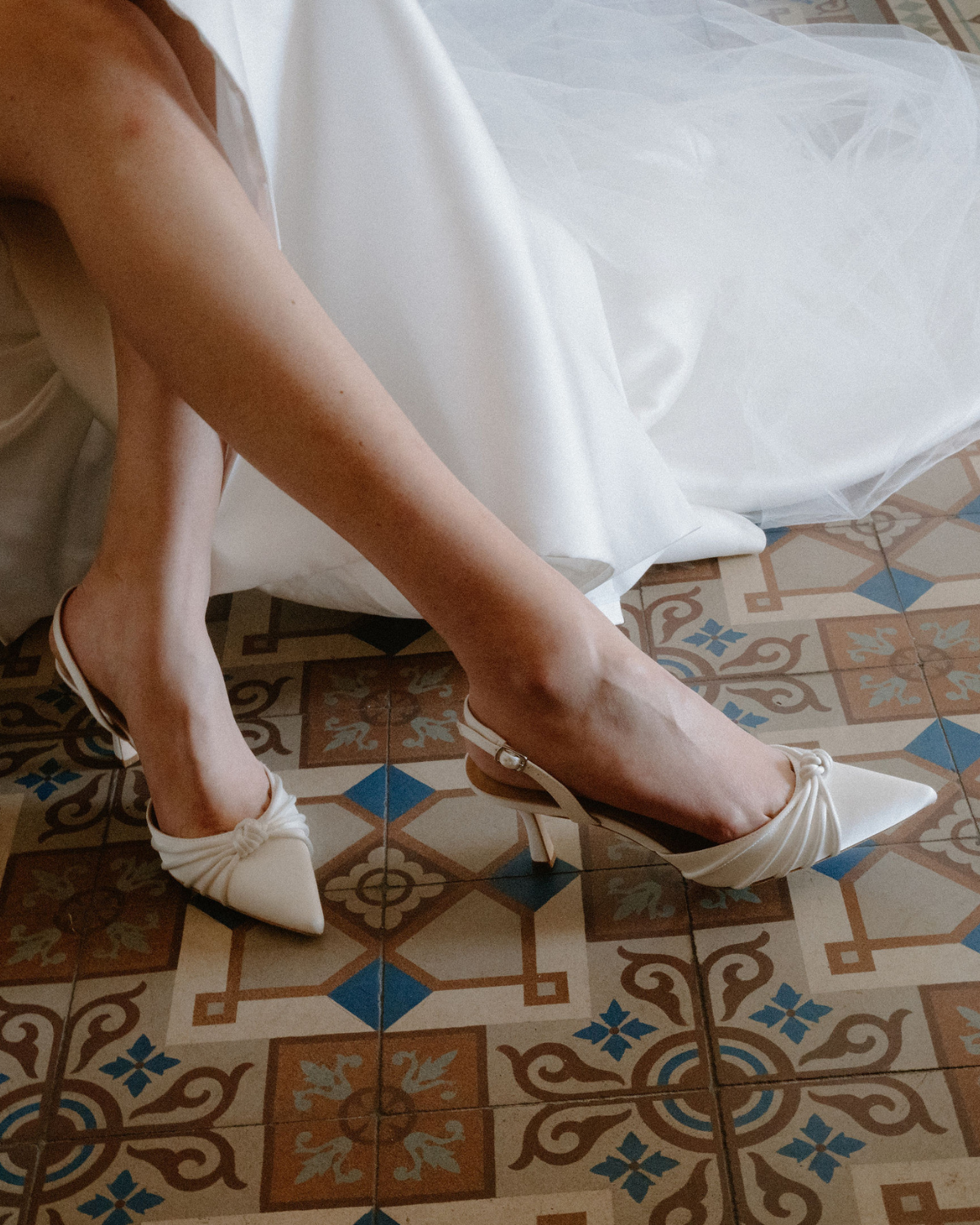 Yena - Pointed Toe Slingback Pump White Satin - Soft White
