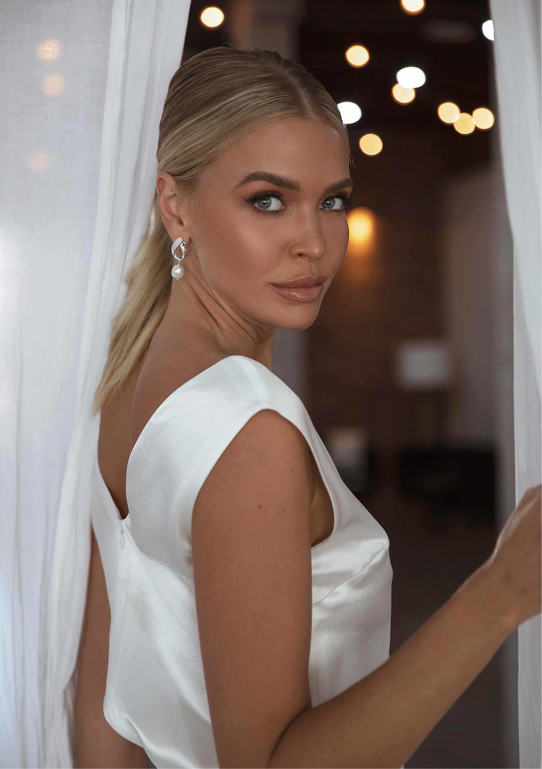 Buy Lola Knight - Willow - Pearl Drop Wedding Earrings - Silver online | The White Collection Australia