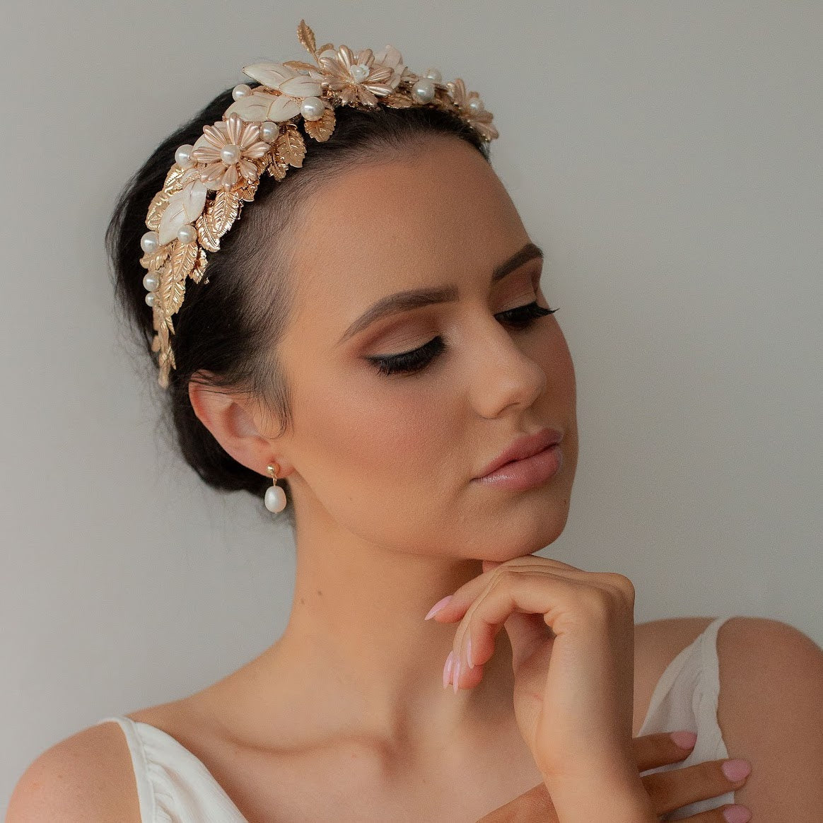 Buy A'el Este - Joya - Bridal Pearl Drop Earrings - Gold online | The White Collection Australia