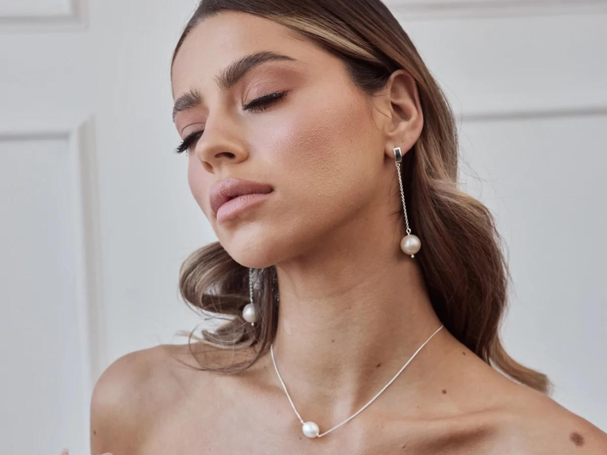 Buy Lola Knight - Ada - Minimal Bridal Pearl Earrings - Silver online | The White Collection Australia