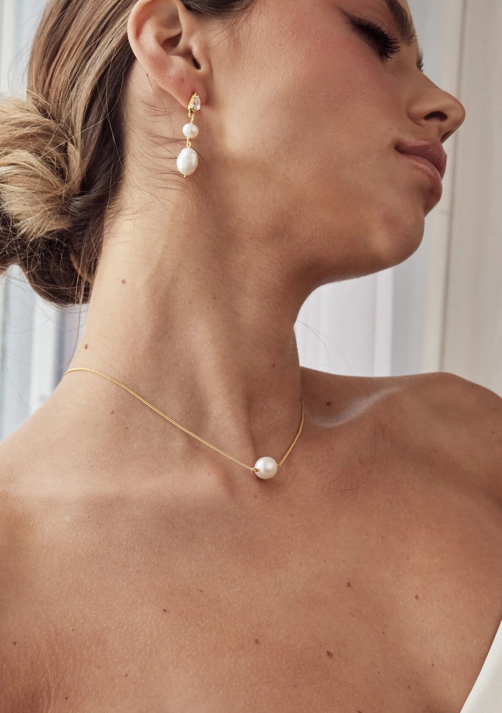 Buy Lola Knight - Clara - Pearl Necklace - 18CT Gold online | The White Collection Australia