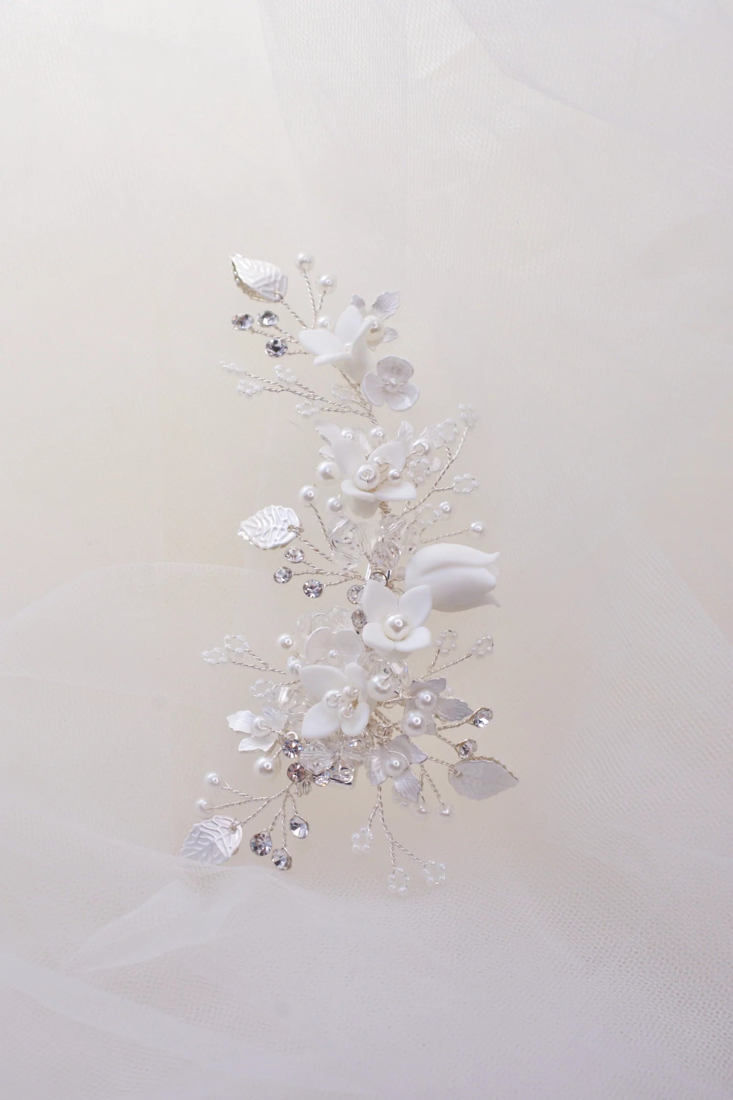 Harper - Porcelain Flower Pearl Bridal Hair Clip