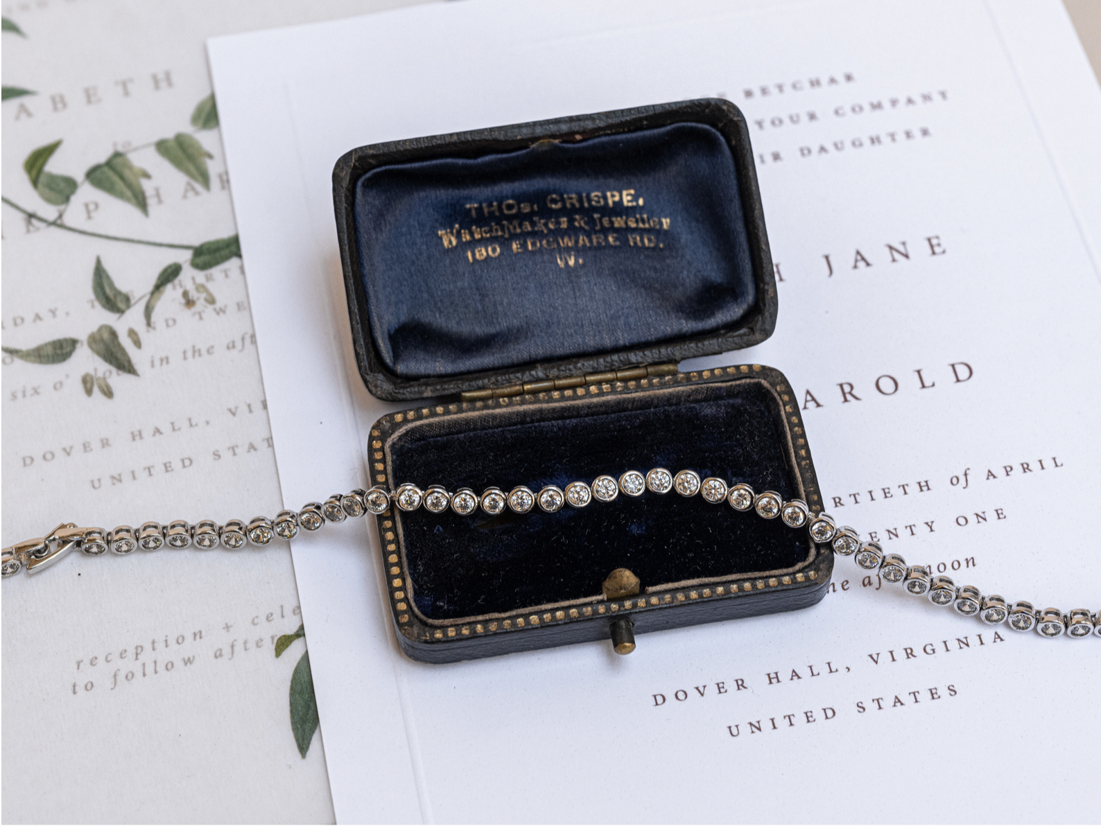 Lily - Classic Round Crystal Bridal Bracelet