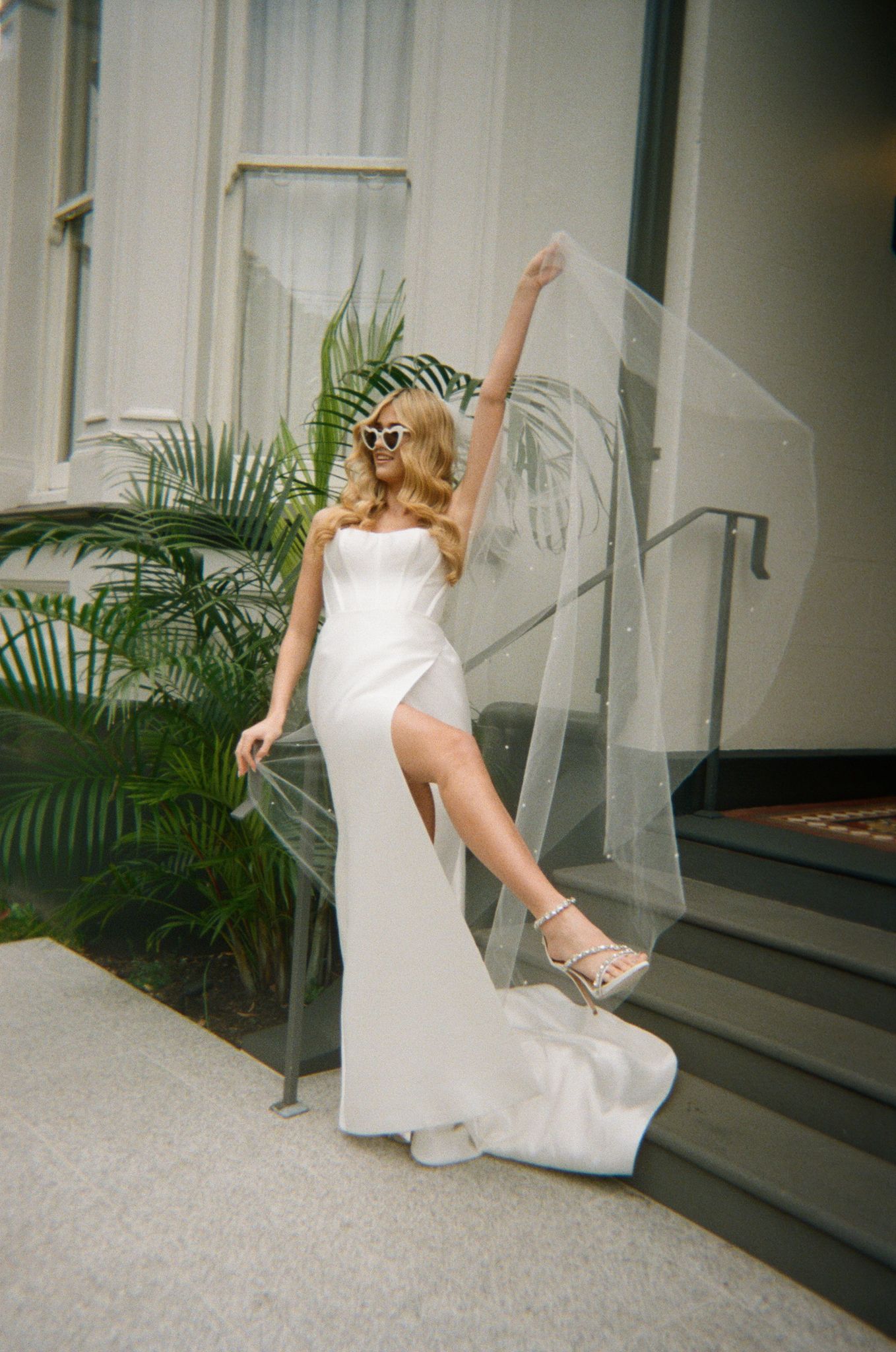 Stella - White Love Heart Sunglasses