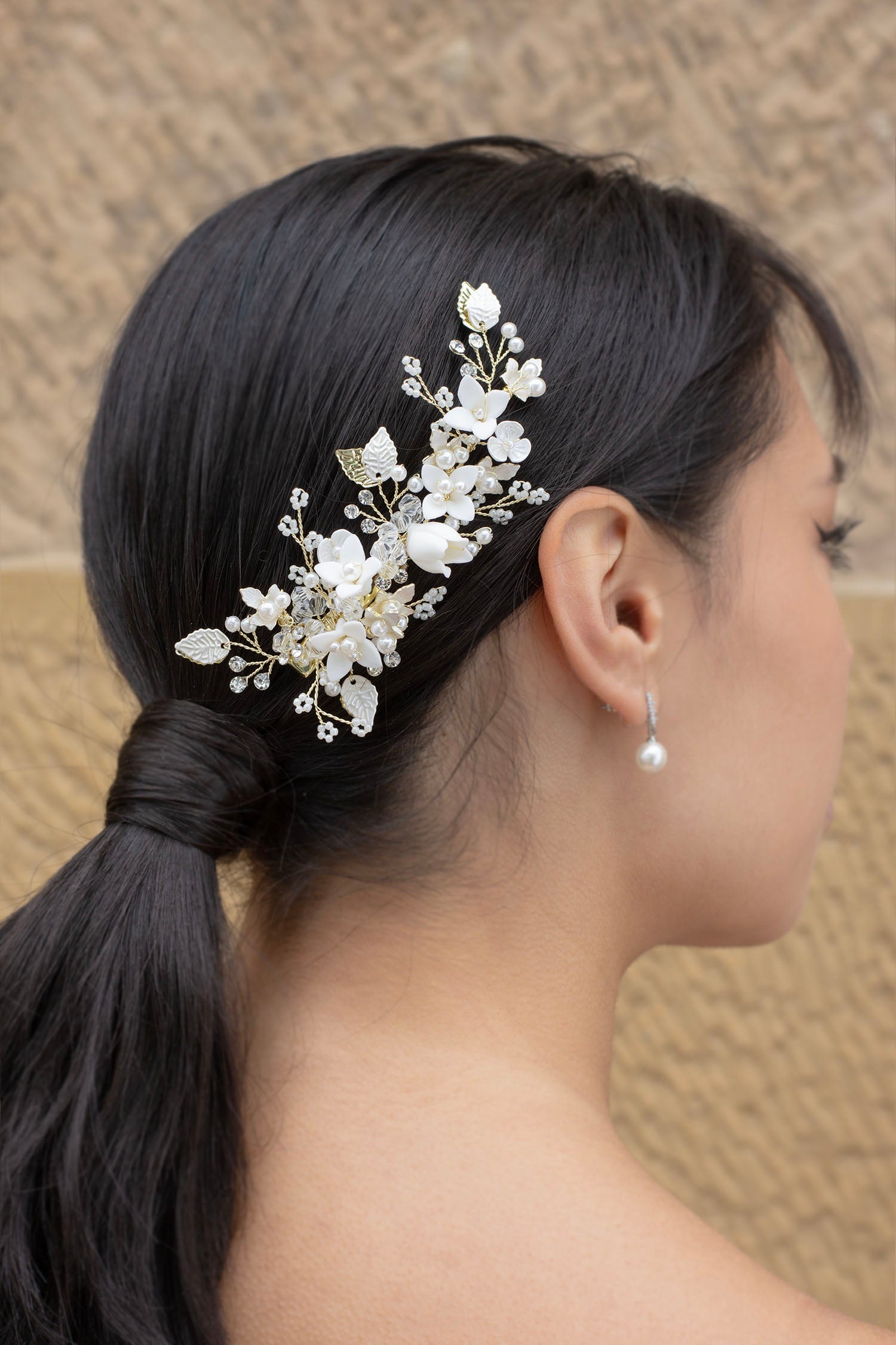 Harper - Porcelain Flower Pearl Bridal Hair Clip