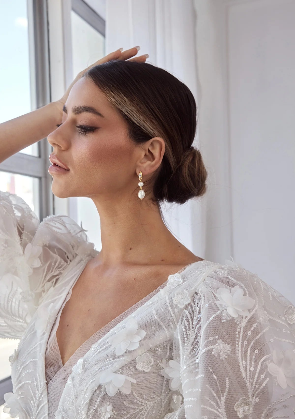 Buy Lola Knight - Lulu - Pearl & Crystal Drop Earrings - 18CT Gold online | The White Collection Australia