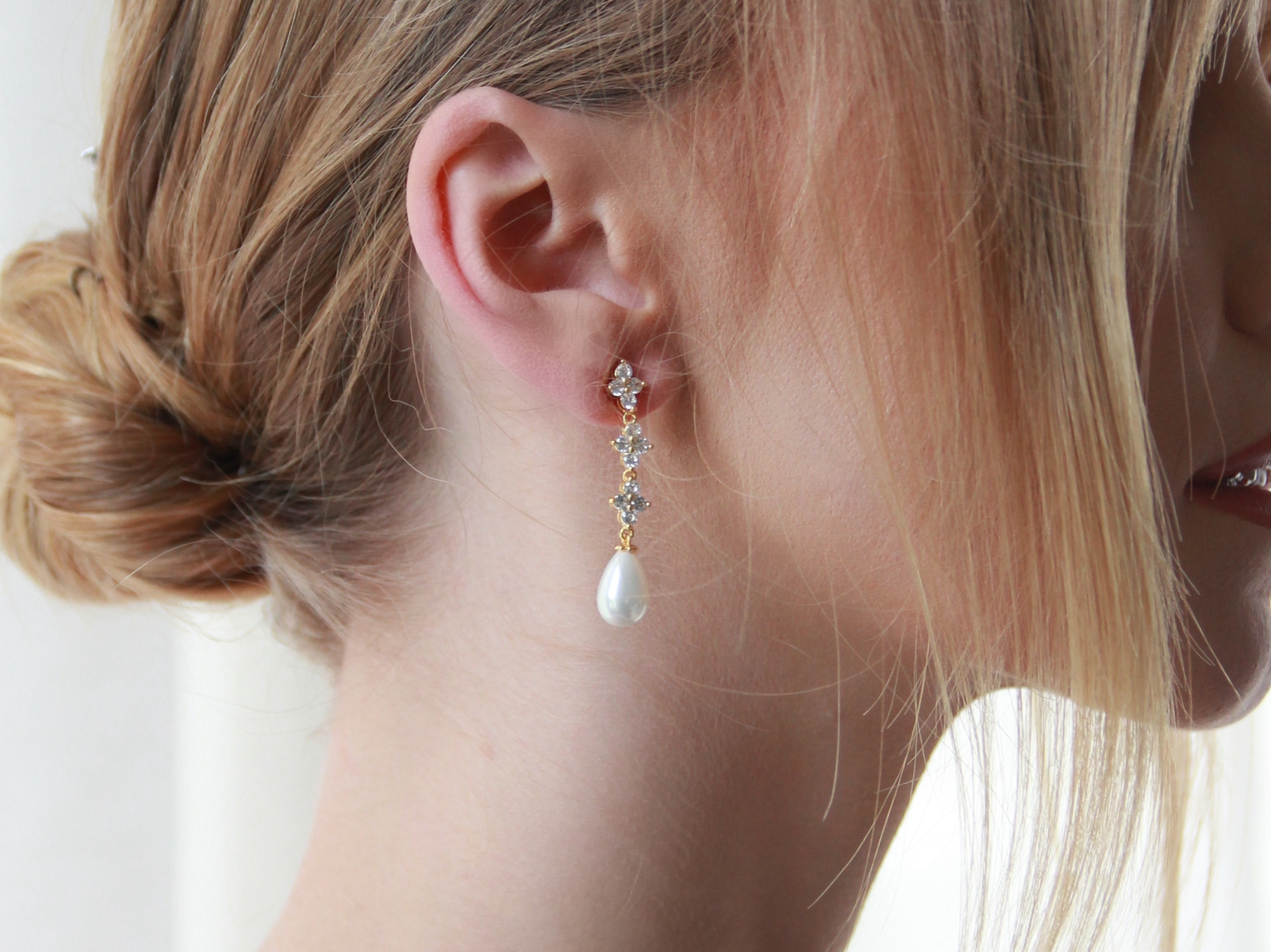 Vera - Statement Pearl Drop Bridal Earrings